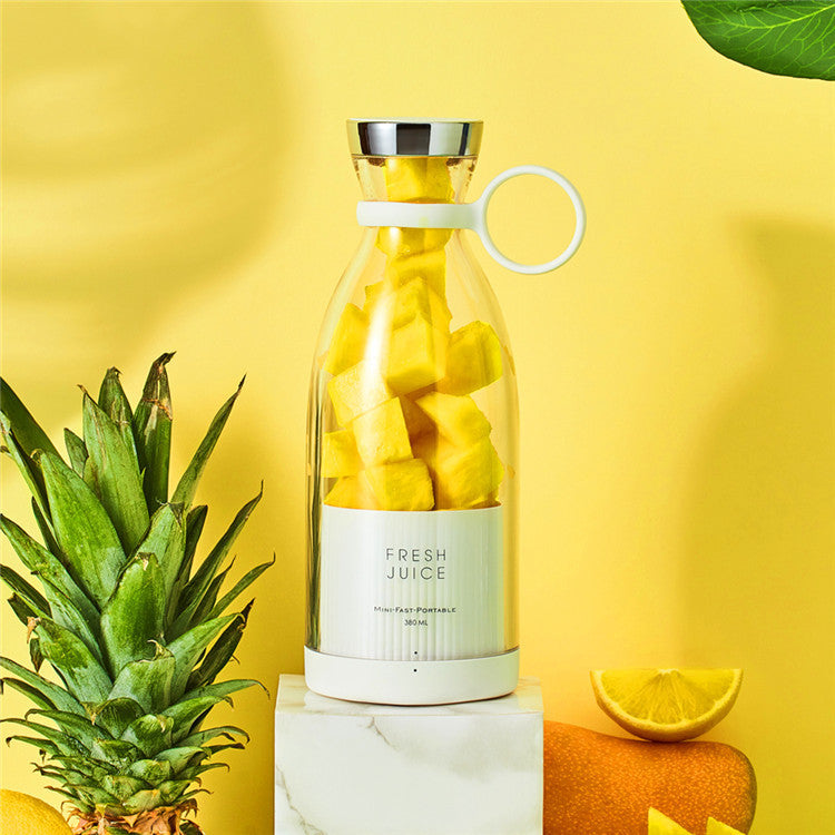 Smoothie mixer, Smoothie Blender, Bärbar mixer för smoothies, bärbar mixer, blender, USB, USB-uppladdningsbar juice och smoothie mixer, USB-mixer, Mix & go
On-the-go blender, Fruktmixer